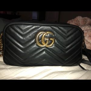 Gucci gg marmont small matelassé shoulder bag